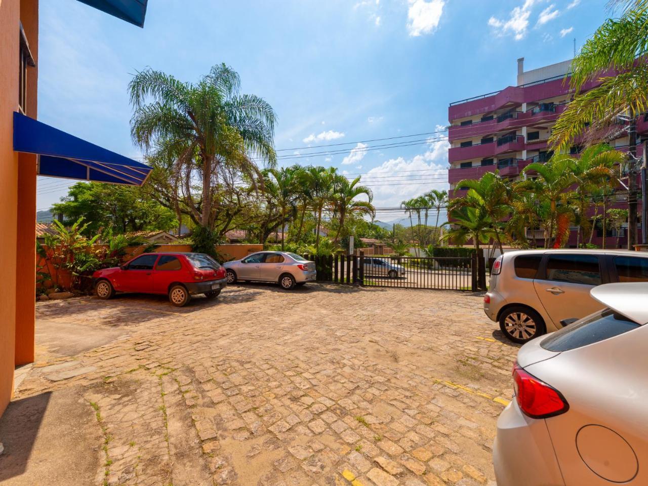 Pousada Pé Na Areia Caraguatatuba Exterior foto